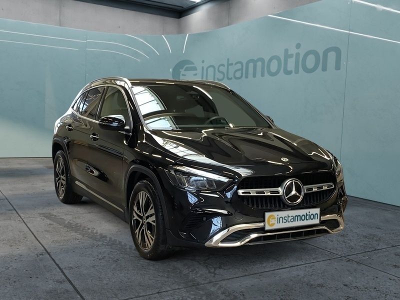 Schwarz Gebraucht 2024 Mercedes GLA220 Advanced SUV | 43.660 € (Guter Preis) - Bild 1/4