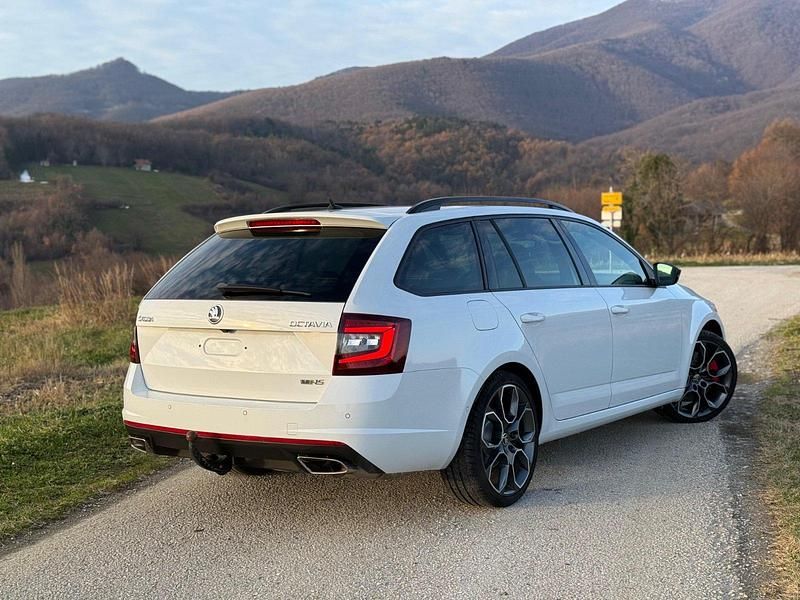 Gebraucht Skoda Octavia RS 230 PS (169 kW) 2017 Weiß Cabrio