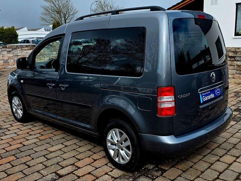 Gebraucht VW Caddy Comfortline 102 PS (75 kW) 2013 Grau Van / Kleinbus