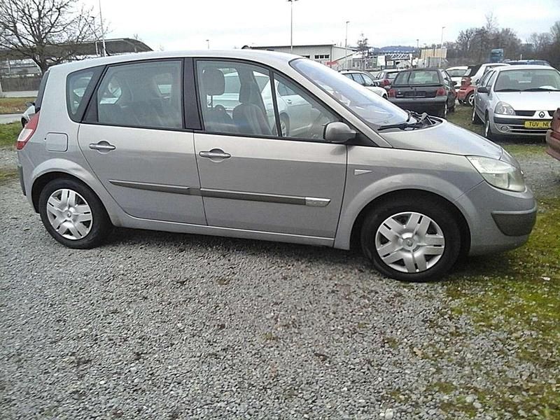 Gebraucht Renault Scénic II 135 PS (99 kW) 2003 Beige Van / Kleinbus