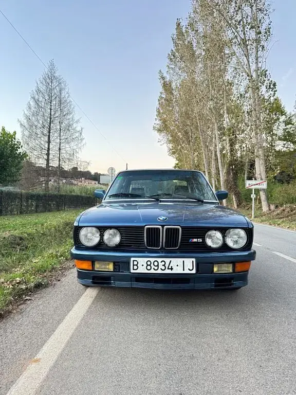 Gebraucht BMW M5 Performance 286 PS (210 kW) 1987 Blau Limousine