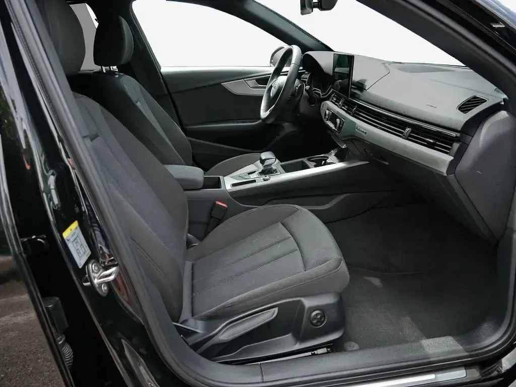 Gebraucht Audi A4 Advanced 204 PS (150 kW) 2022 Schwarz Limousine