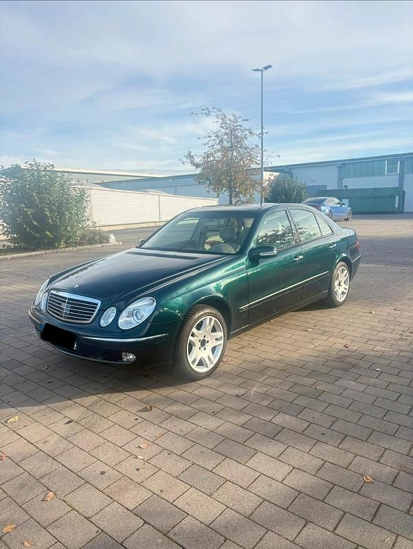 Grün Gebraucht 2003 Mercedes E320 Limousine | 3.000 € (Superpreis) - Bild 1/4