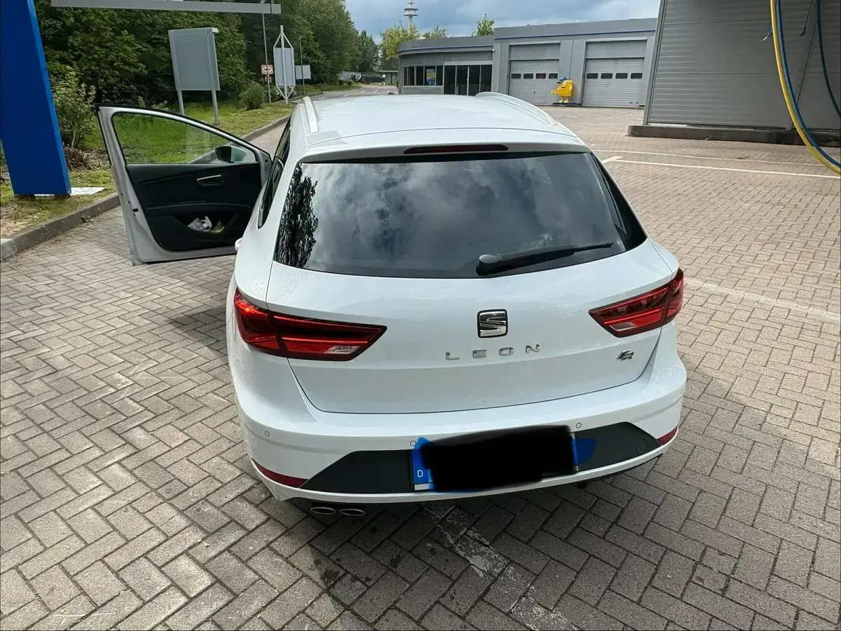 Gebraucht Seat Leon FR 150 PS (110 kW) 2020 Weiß Kombi