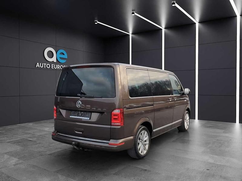 Gebraucht VW Multivan Highline 204 PS (150 kW) 2015 Chestnut brown Van / Kleinbus