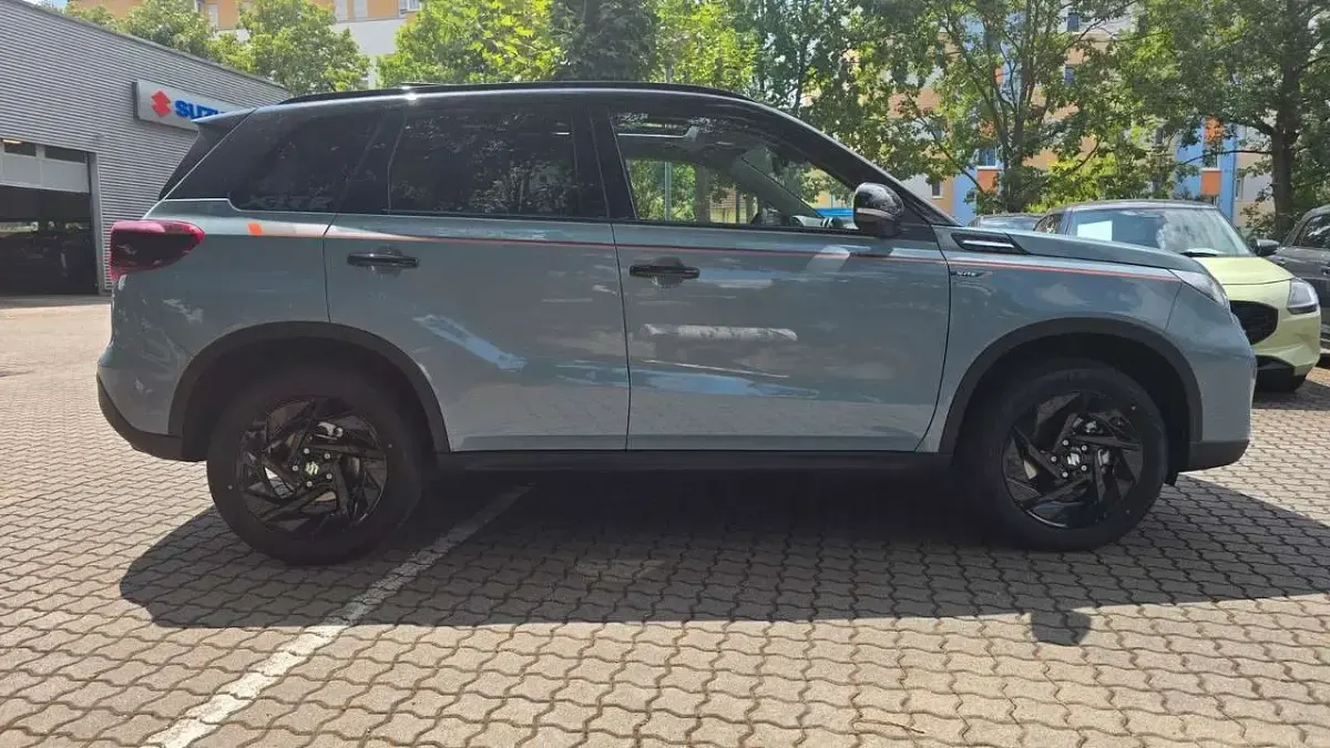 Neu Suzuki Vitara Comfort+ 110 PS (80 kW) 2026 Blau SUV