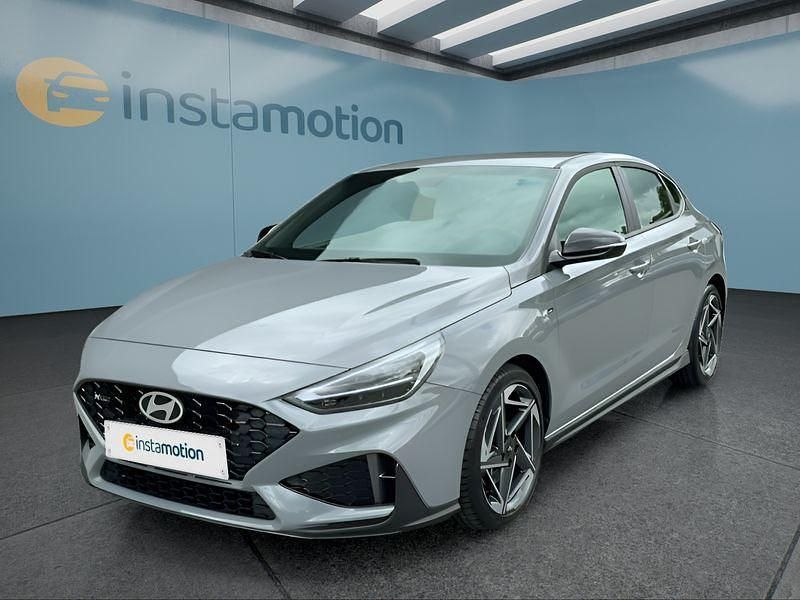 Grau Gebraucht 2025 Hyundai i30 Limousine | 26.299 € (Fairer Preis) - Bild 1/4