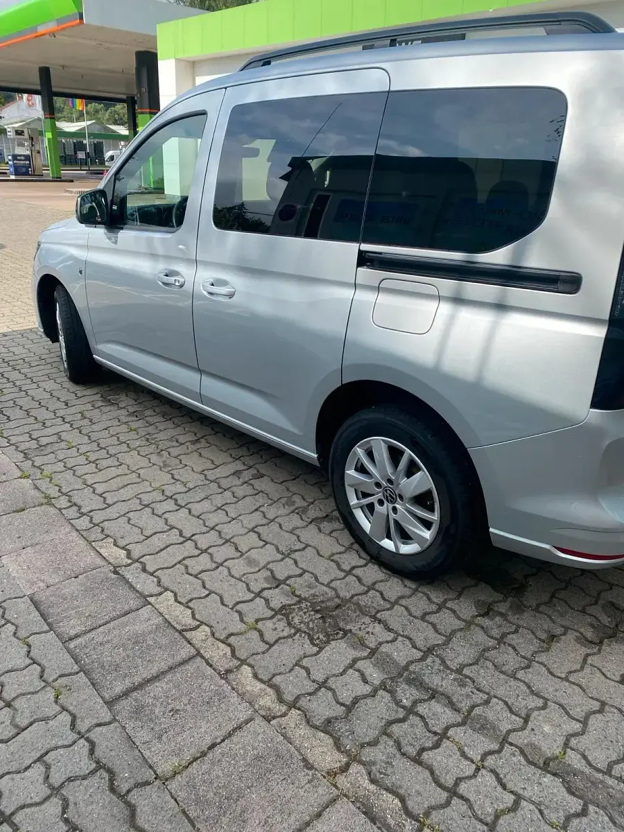 Gebraucht VW Caddy Life 2022 Silber Van / Kleinbus