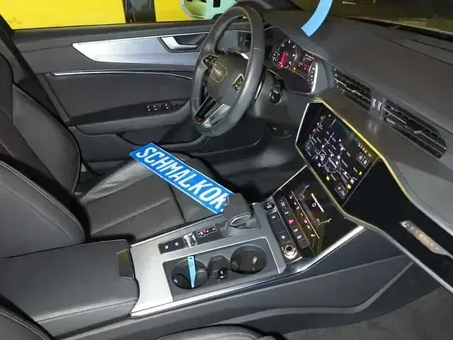 Gebraucht Audi A6 Sport 245 PS (180 kW) 2023 Gletscherweiss (metallic) Kombi