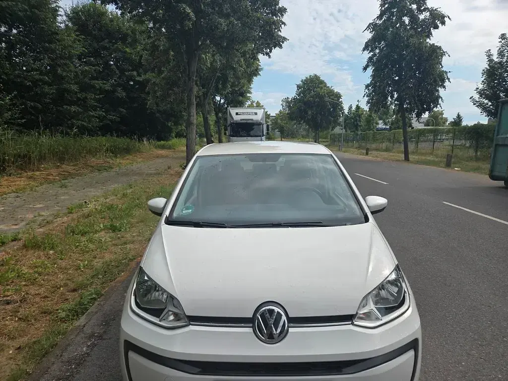 Gebraucht VW up! move up! 60 PS (44 kW) 2019 Weiß Kleinwagen