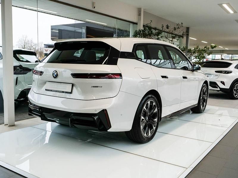 Neu BMW iX M Sport 300 kW (408 PS) 2025 Weiß SUV