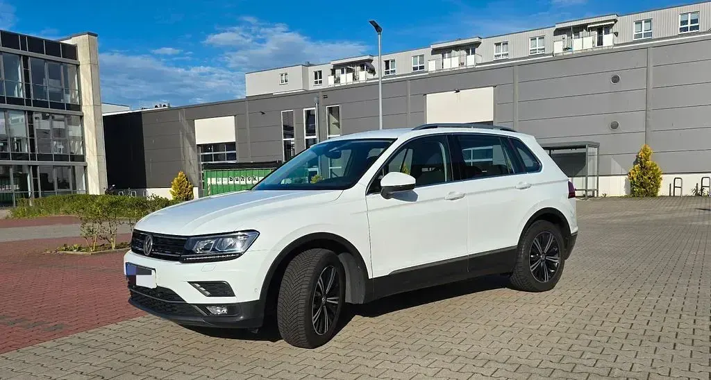Gebraucht VW Tiguan Highline 150 PS (110 kW) 2019 Weiß SUV