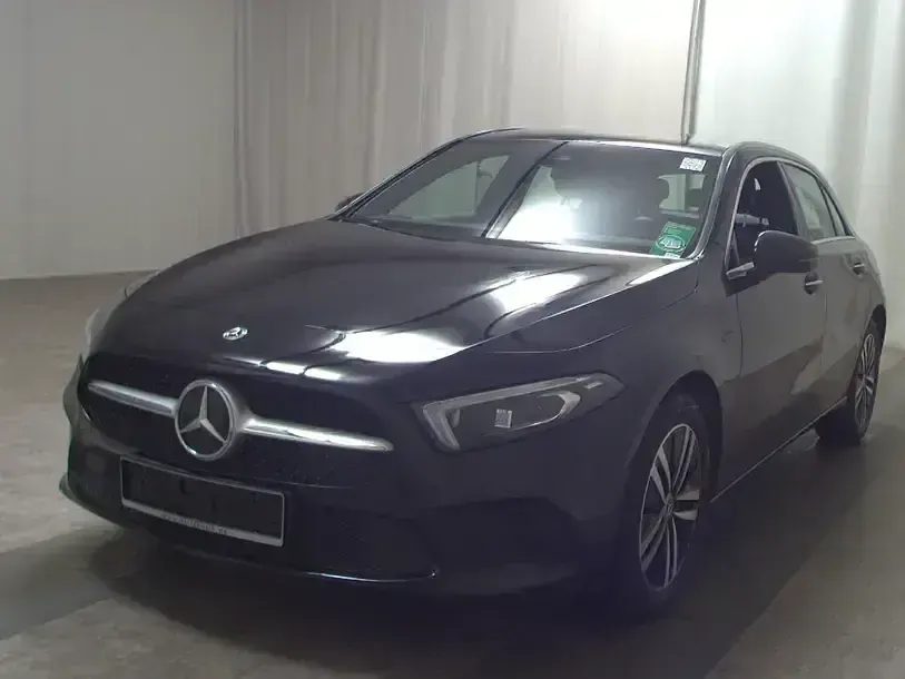 Gebraucht Mercedes A250 Progressive 218 PS (160 kW) 2021 Schwarz Limousine