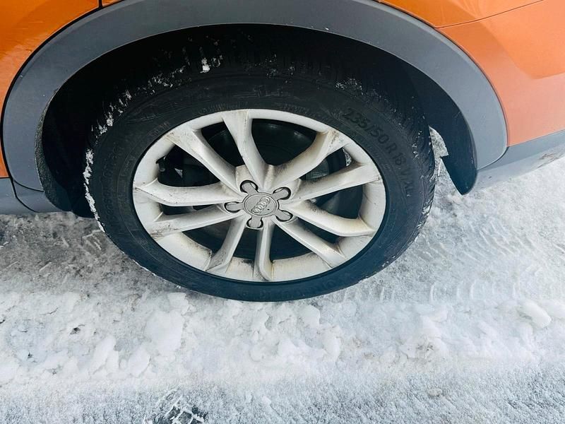 Gebraucht Audi Q3 170 PS (125 kW) 2011 Orange SUV