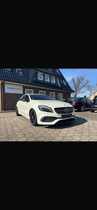 Gebraucht Mercedes A180 AMG 122 PS (89 kW) 2016 Weiß Limousine