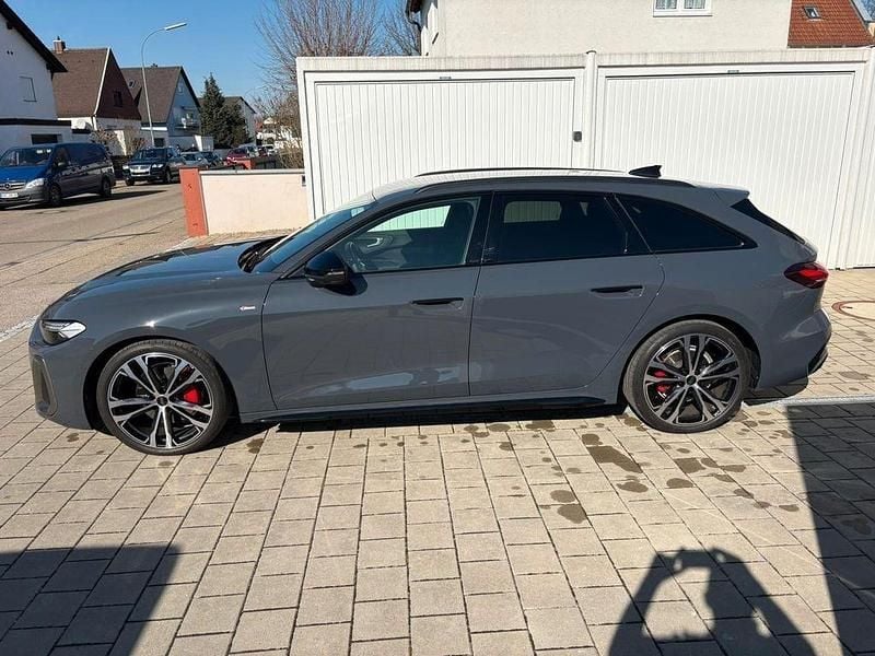 Gebraucht Audi A5 Edition .1 150 PS (110 kW) 2025 Grau Kombi