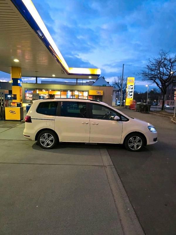 Gebraucht VW Sharan 150 PS (110 kW) 2018 Beige Van / Kleinbus
