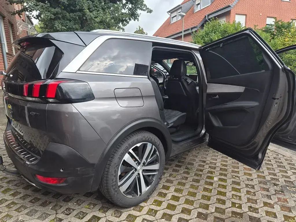 Gebraucht Peugeot 5008 GT 181 PS (133 kW) 2017 Grau SUV