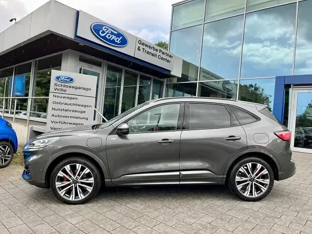 Gebraucht Ford Kuga ST-Line X 224 PS (164 kW) 2023 Magneticgrau (metallic) SUV