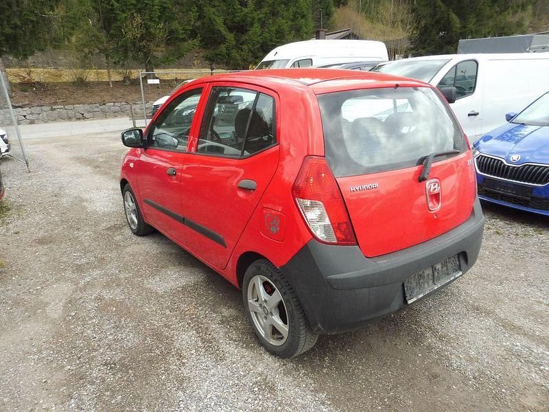Gebraucht Hyundai i10 Classic 67 PS (49 kW) 2010 Rot Kleinwagen