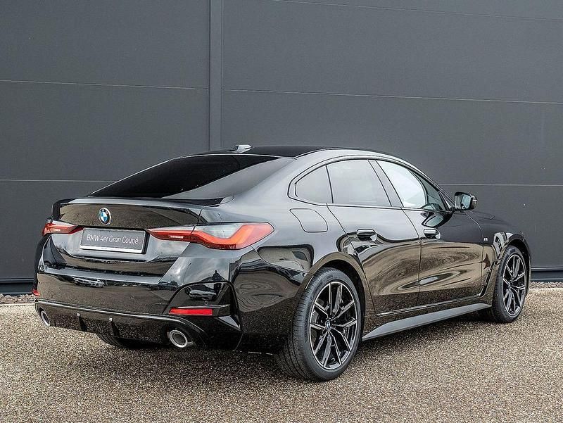 Neu BMW 420 Performance 184 PS (135 kW) 2026 Saphirschwarz Coupé