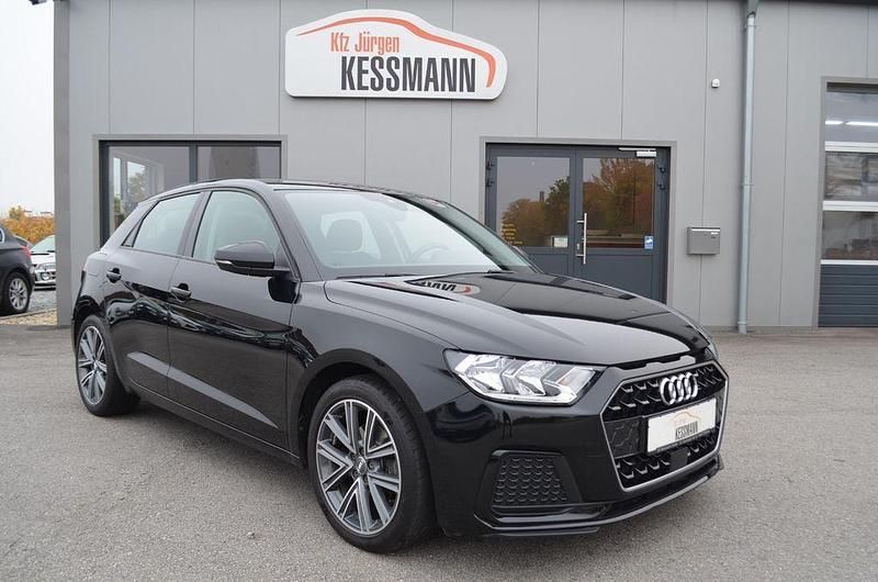 Schwarz Gebraucht 2019 Audi A1 Sportback Advanced Kleinwagen | 17.990 € (Superpreis) - Bild 1/4