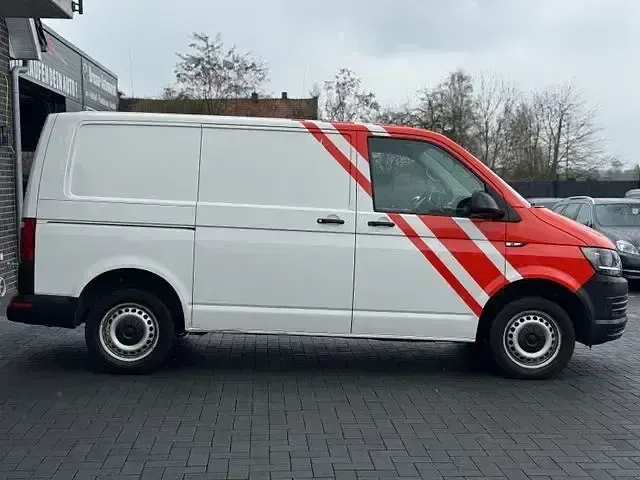 Używany VW Transporter 102 KM (75 kW) 2018 Biały Van