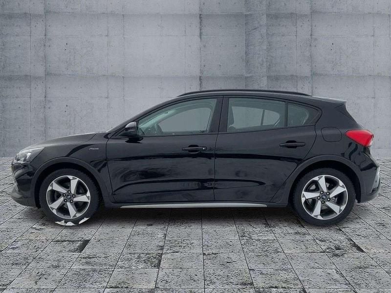 Używany Ford Focus Active 150 KM (110 kW) 2021 Czarny Sedan/Limuzyna