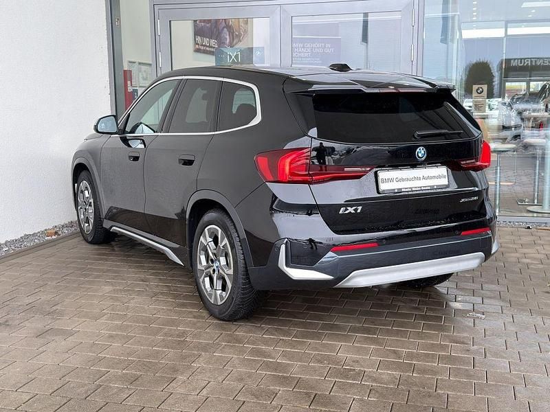 Gebraucht BMW iX1 xLine 225 kW (306 PS) 2023 Schwarz SUV