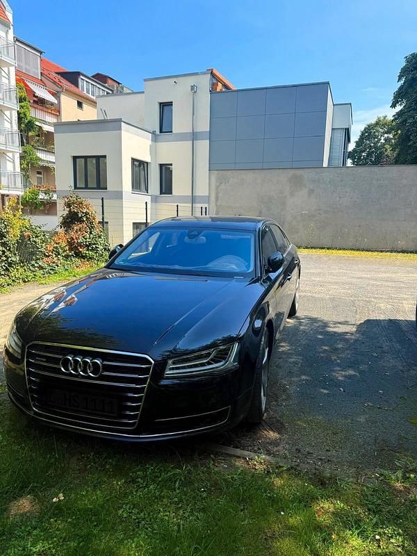 Schwarz Gebraucht 2015 Audi A8 Limousine | 29.000 € - Bild 1/4