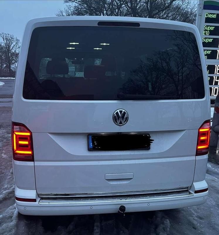 Gebraucht VW T6 Generation Six 150 PS (110 kW) 2016 Weiß Van