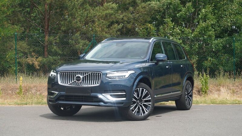 Blau Gebraucht 2022 Volvo XC90 Plus SUV | 51.900 € (Superpreis) - Bild 1/4