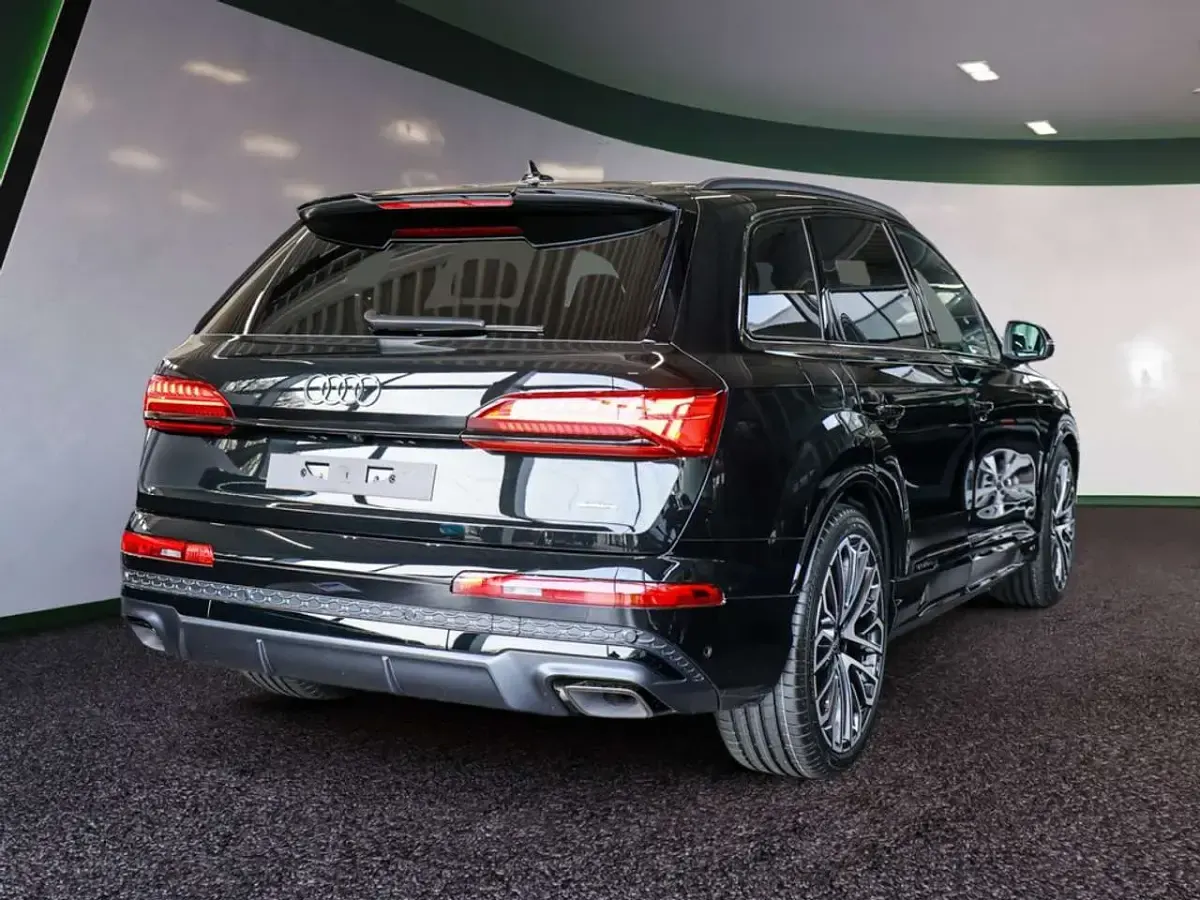 Neu Audi Q7 S-Line 490 PS (360 kW) 2025 Schwarz SUV