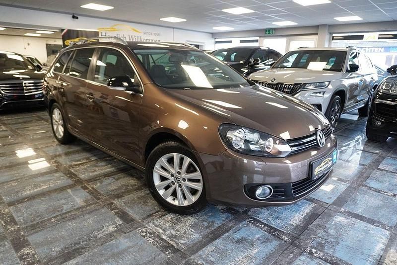 Gebraucht VW Golf VI Style 105 PS (77 kW) 2012 Braun Kleinwagen
