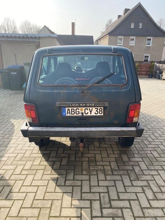 Gebraucht Lada niva 82 PS (60 kW) 2006 Grün SUV