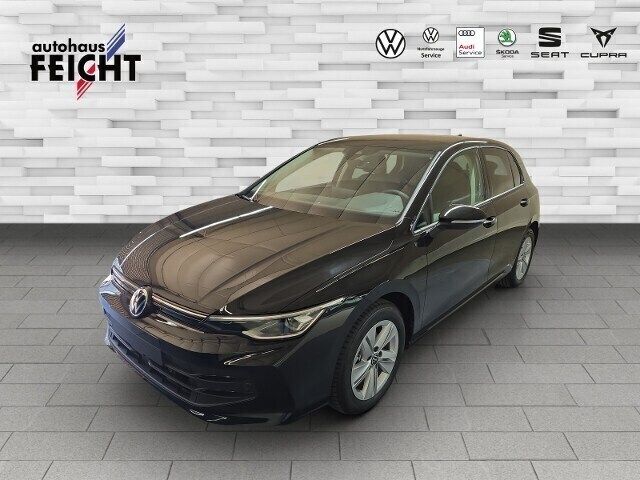 Grenadillschwarz metallic Neu 2024 VW Golf VIII Life Limousine | 27.240 € (Guter Preis) - Bild 1/4