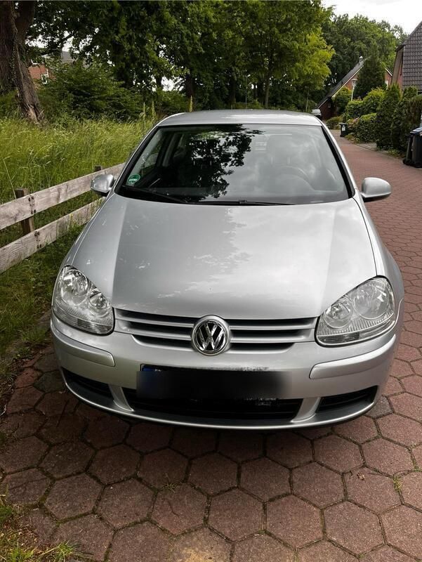 Silber Gebraucht 2005 VW Golf V Kleinwagen | 3.750 € - Bild 1/4