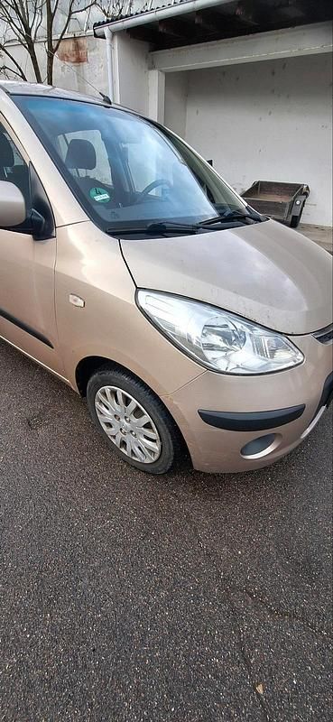 Gebraucht Hyundai i10 65 PS (47 kW) 2010 Grau Kleinwagen