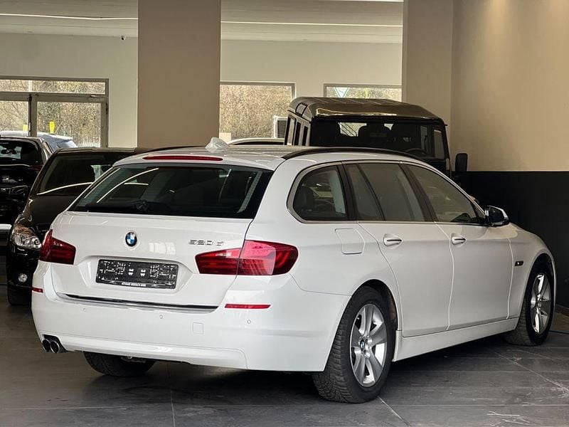 Gebraucht BMW 520 Luxury Line 190 PS (139 kW) 2014 Weiß Kombi