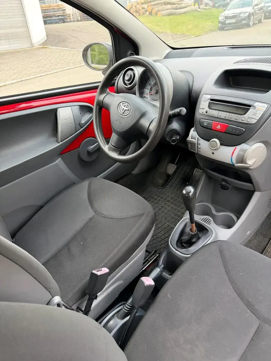 Occasion Toyota Aygo 70 ch (51 kW) 2008 Rouge Citadine