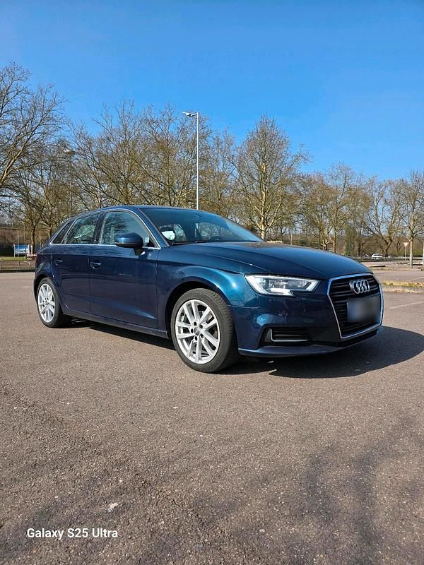 Gebraucht Audi A3 Sportback 110 PS (80 kW) 2017 Blau Kleinwagen