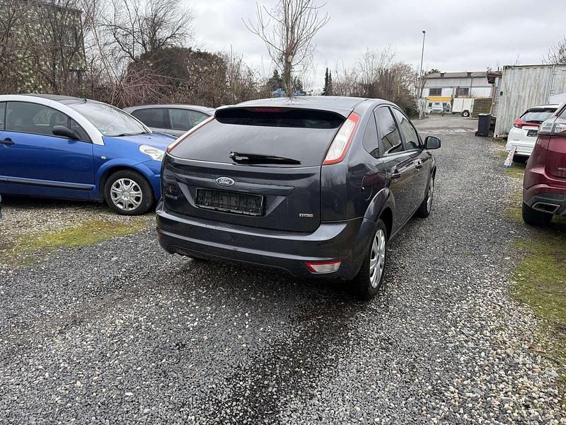 Gebraucht Ford Focus Style 109 PS (80 kW) 2008 Royalgrau met. Kleinwagen