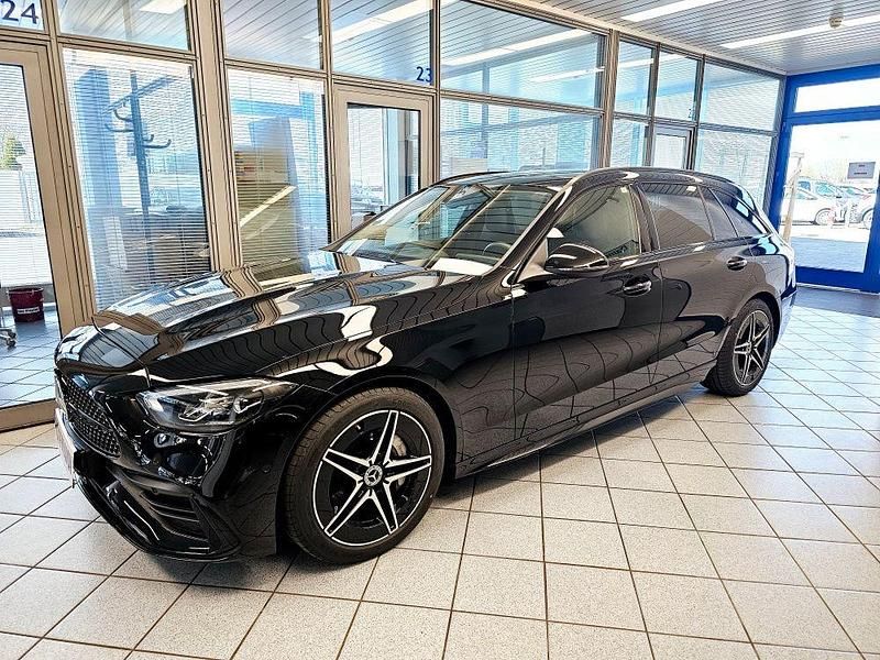 Gebraucht Mercedes C200 AMG 204 PS (150 kW) 2024 Obsidianschwarzmet. (metallic) Kombi