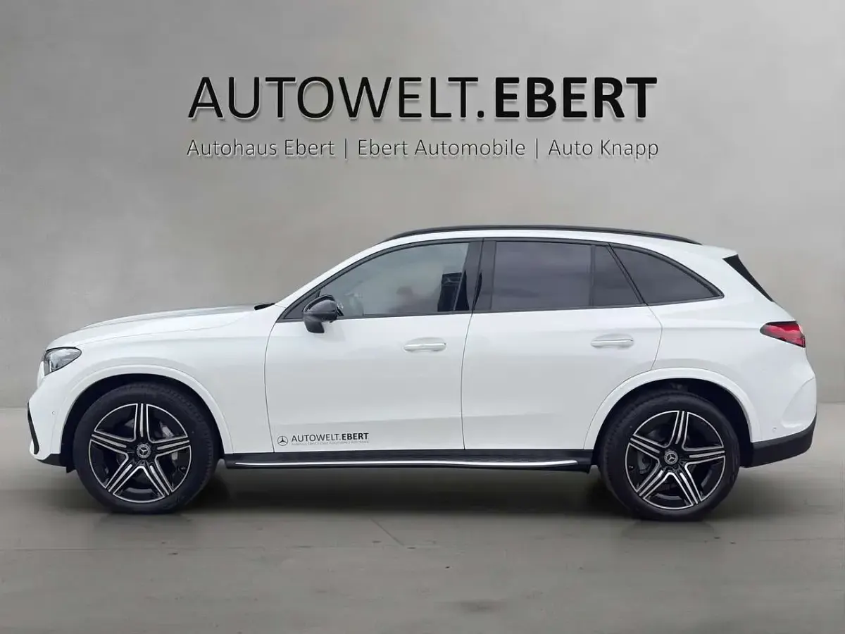Gebraucht Mercedes GLC300 AMG 269 PS (197 kW) 2026 Weiß SUV