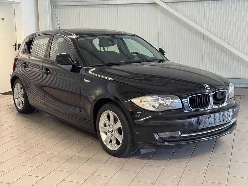 Gebraucht BMW 116 Advantage 122 PS (89 kW) 2010 Schwarz Kleinwagen