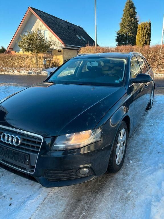 Gebraucht Audi A4 Ambiente 143 PS (105 kW) 2011 Schwarz Kombi