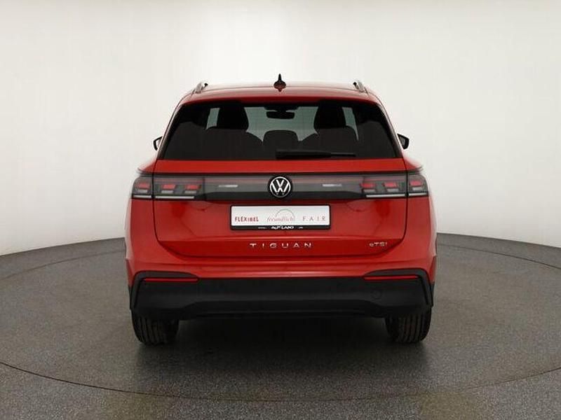 Neu VW Tiguan 150 PS (110 kW) 2025 Rot SUV