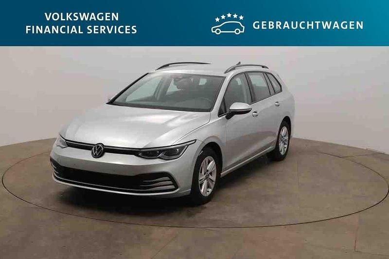 Silber Gebraucht 2023 VW Golf VIII Life Kombi | 24.109 € (Guter Preis) - Bild 1/4