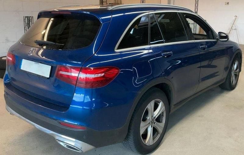 Blau Gebraucht 2019 Mercedes GLC350 SUV | 26.999 € (Guter Preis) - Bild 1/2