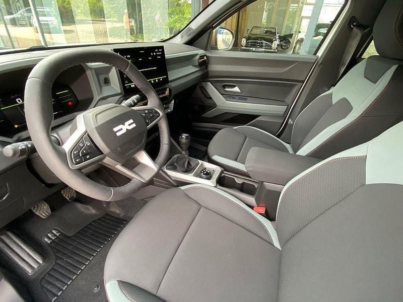 Neu Dacia Duster Expression 131 PS (96 kW) 2025 Arctic white SUV